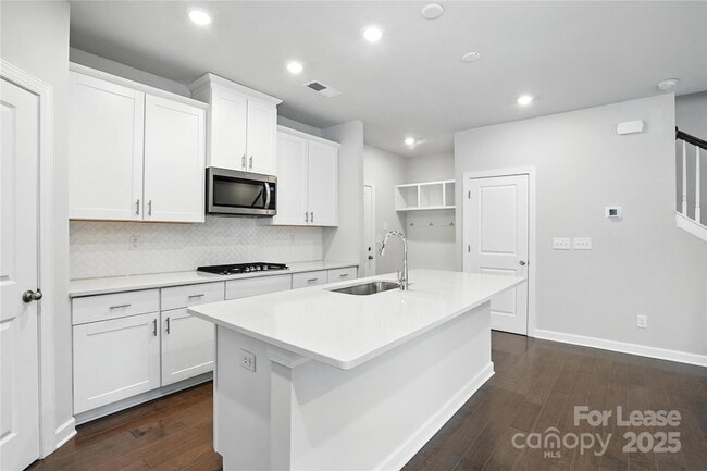 Building Photo - 125 Cedar Knoll Cir