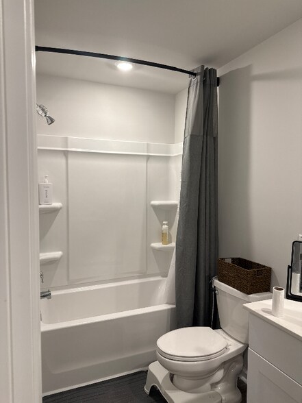 Building Photo - 8758 Silver Perch Ln