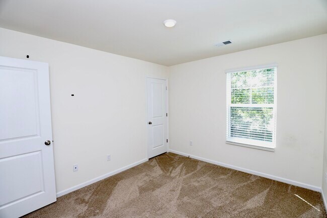Building Photo - 1718 Canopy Dr