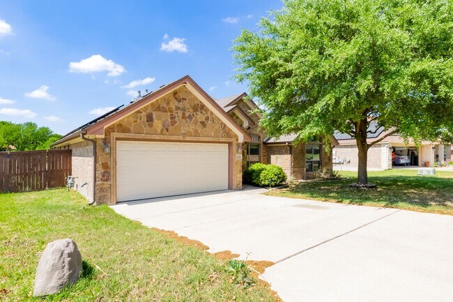 Building Photo - 7026 Chimney Hill Dr