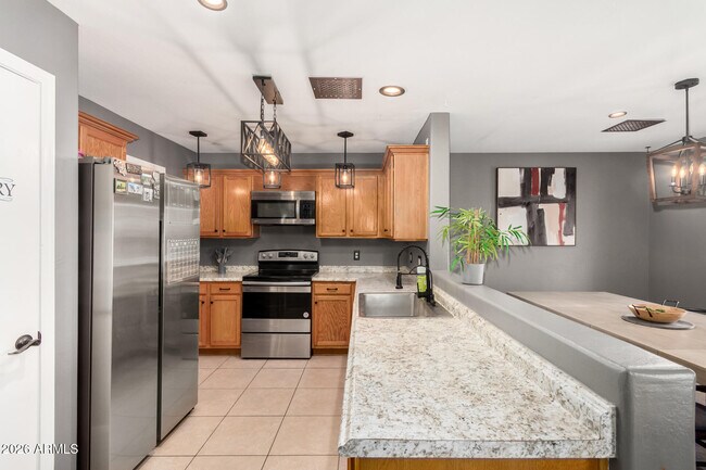 Building Photo - 12106 N 128th Ave