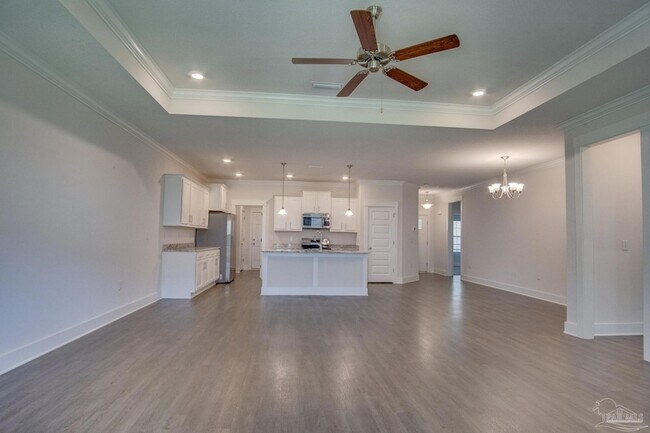 Building Photo - 713 Brambling Ct