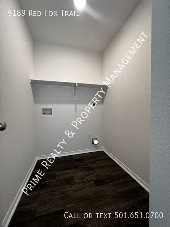 Building Photo - 5189 Red Fox Trl