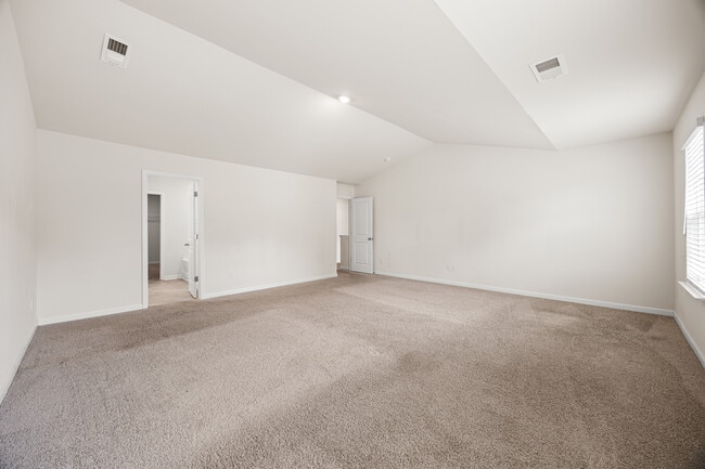 Building Photo - 5043 Deisy May Ln