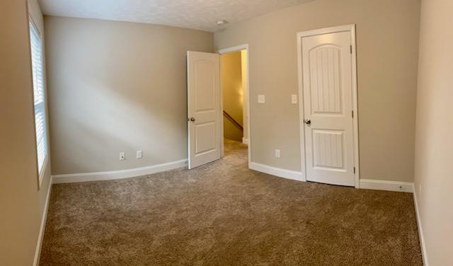 Building Photo - 415 Lake Edge Ln