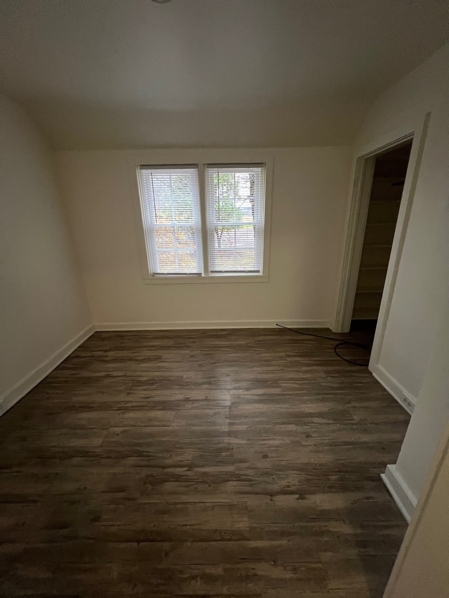 Building Photo - 826 Dryden Rd