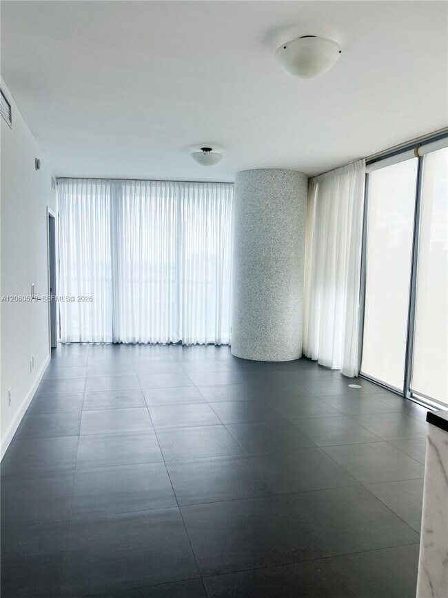 Building Photo - 888 Biscayne Blvd