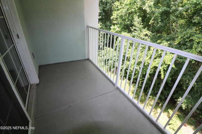 Building Photo - 8241 Pelican Landing Rd