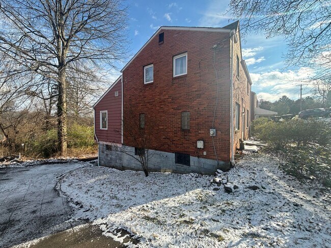 Building Photo - New Year, New Home, $500 Off! This is a Lease-to-Own – Not a typical rental.