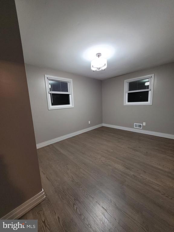 Building Photo - 2710 Rose Valley Dr