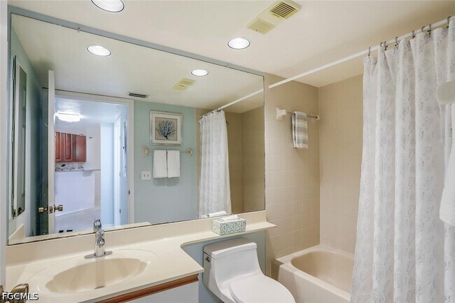 Building Photo - 340 Horse Creek Dr