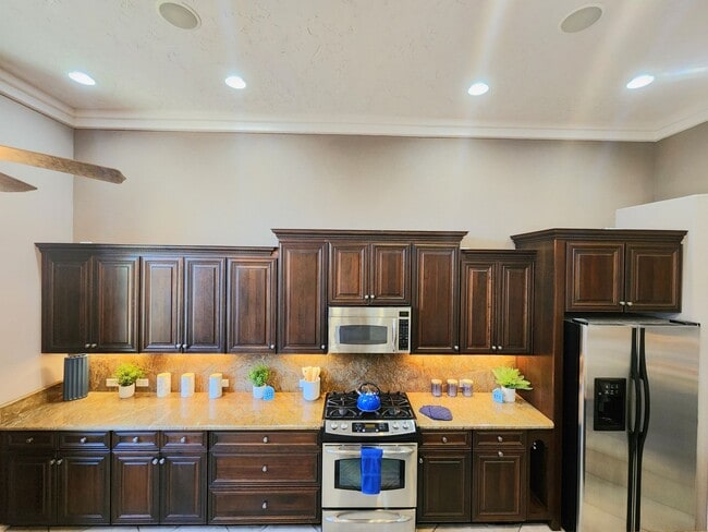 Building Photo - 3635 Arroyo Verde St