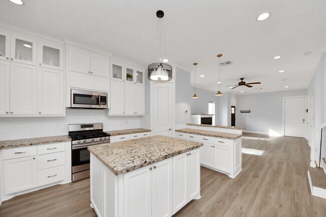 Building Photo - 1320 Dorothy St