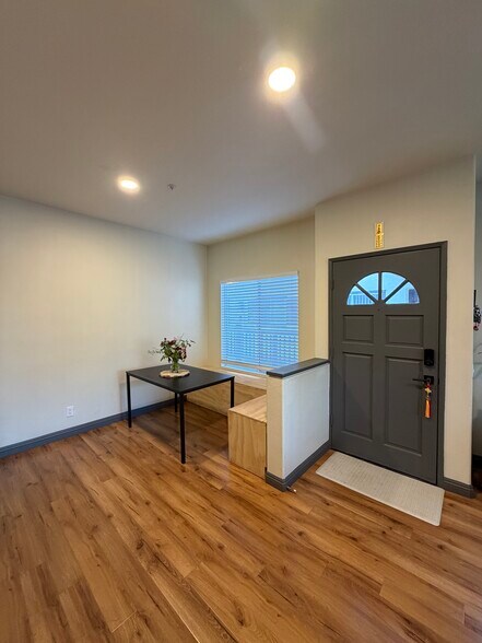 Building Photo - 2960 Champion Way