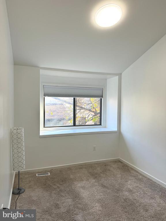 Building Photo - 9733 Hellingly Pl