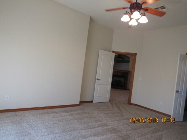 Building Photo - Pet Negotiable Upon Homeowner Approval!!