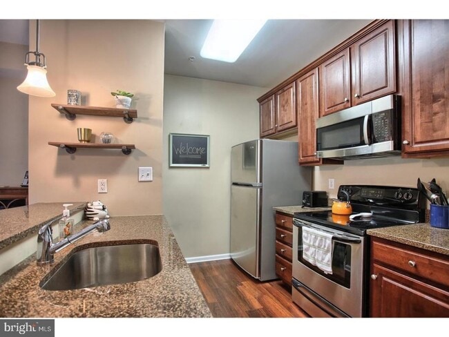 Building Photo - 135 Prospect St