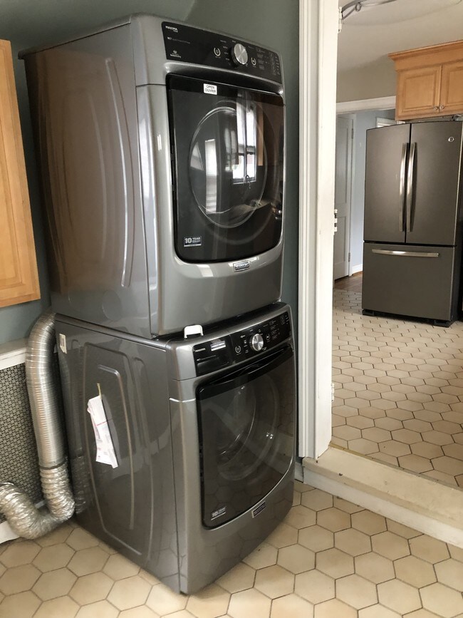 Stack washer and dryer - 6316 Main St