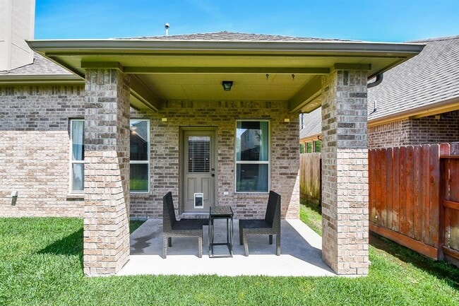 Building Photo - 24119 Via Renata Dr