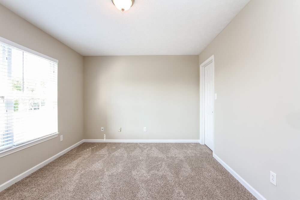 Building Photo - 1255 Spring Ridge Cir