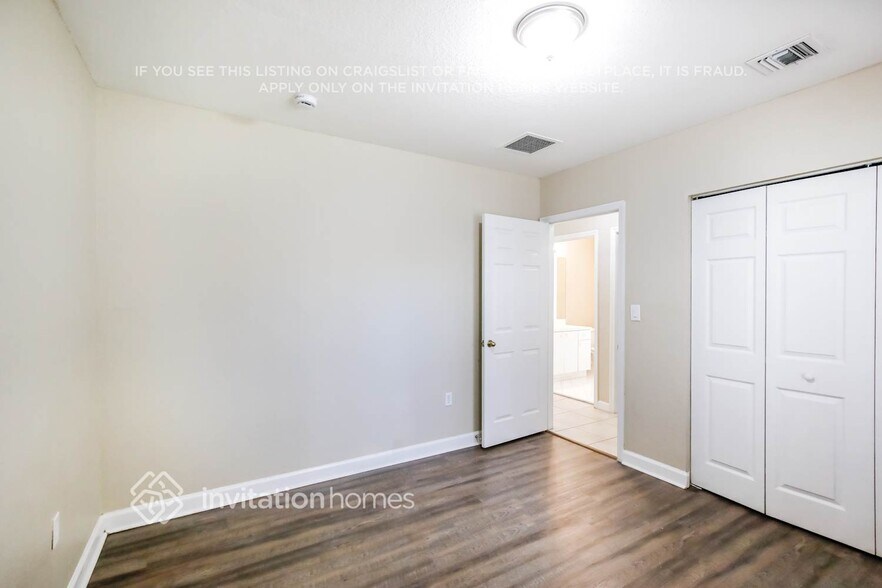 Building Photo - 22042 SW 94th Ave