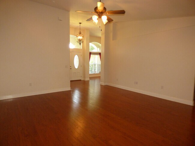 Building Photo - Custom-Built 3-Bedroom Home