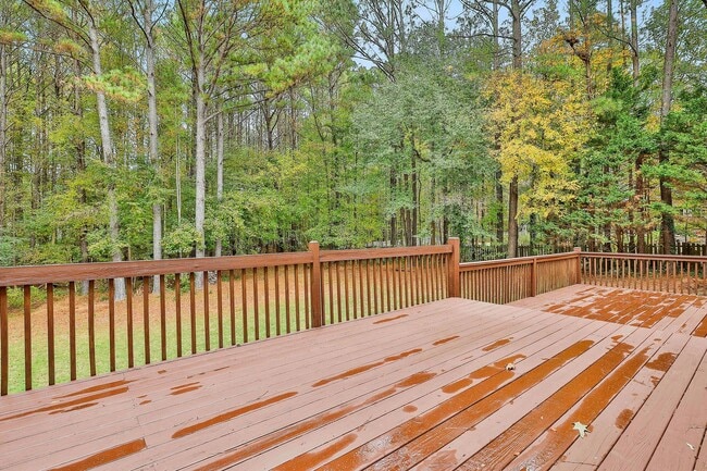 Building Photo - Luxury Millpond Manor Home in Starr’s Mill District!