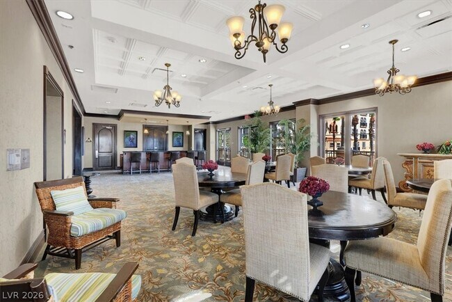 Building Photo - 2405 W Serene Ave