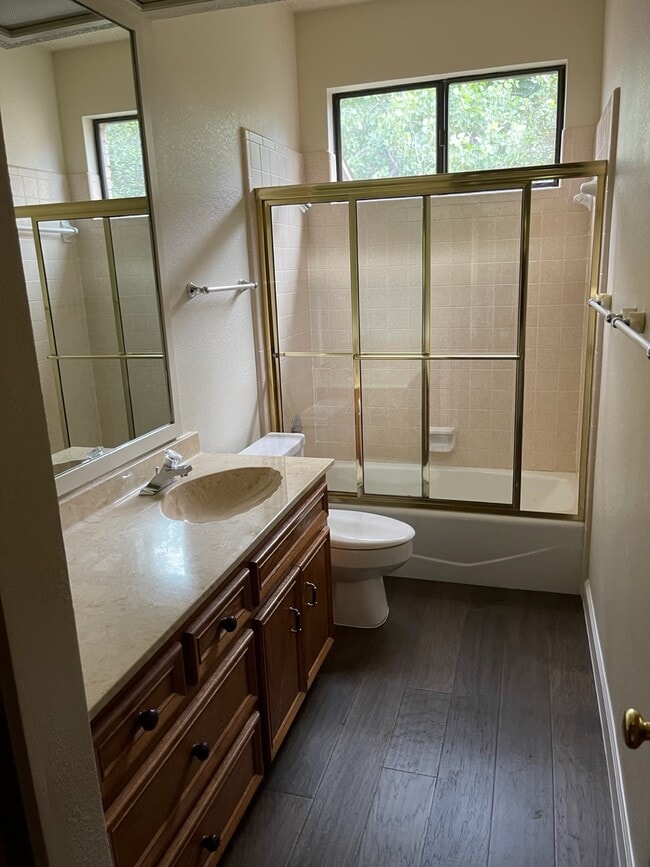 2nd bathroom - 3672 Ranch Creek Dr