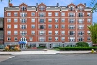 Building Photo - 11 Church St