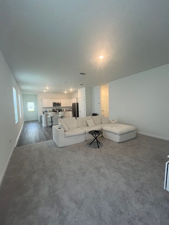Building Photo - Beautiful brand-new 3-bedroom, 2-bath home located in a desirable new community!