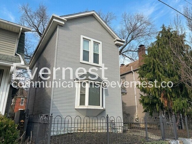 Building Photo - 112 Hanford St