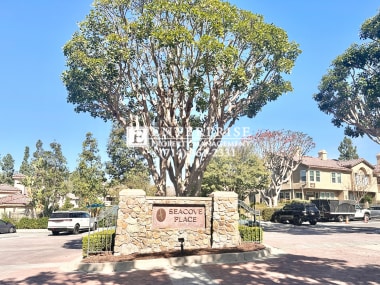 Building Photo - Move-In Ready Gem: Fully Updated 2-Bedroom Home in Aliso Viejo