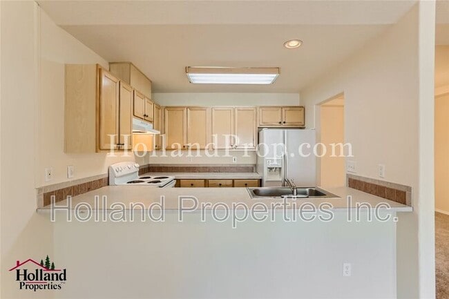 Building Photo - 17880 SW Arbela Ct