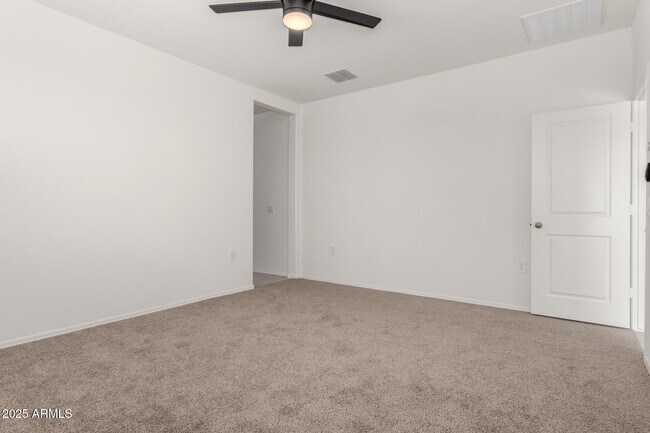 Building Photo - 103 S Collier Ln