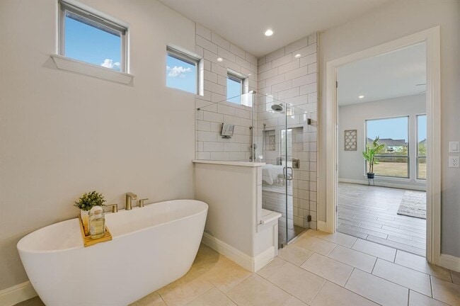 Building Photo - 227 Dally Ct