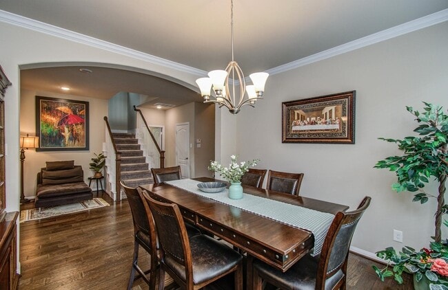 Building Photo - 7610 River Pass Dr