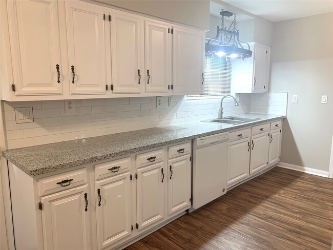 Building Photo - 4423 Warm Springs Rd