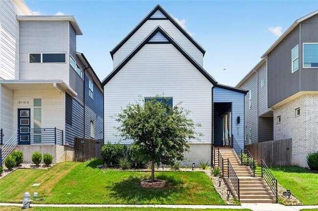 Building Photo - 6105 Florencia Ln