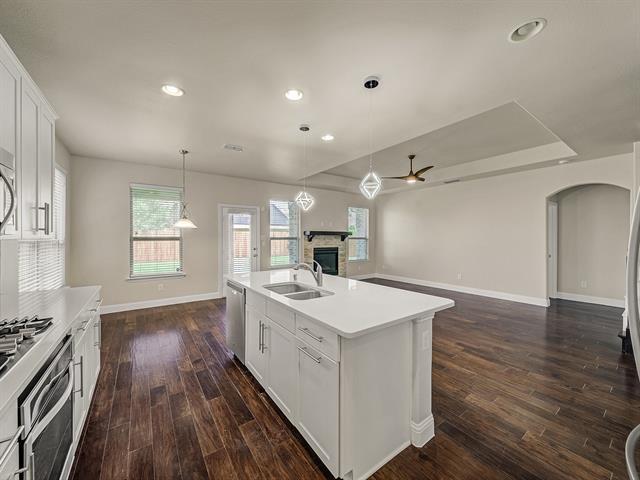 Building Photo - 3448 Canyon Lake Dr