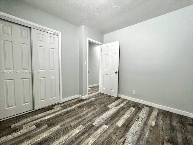 Building Photo - 808 NW 7th Terrace