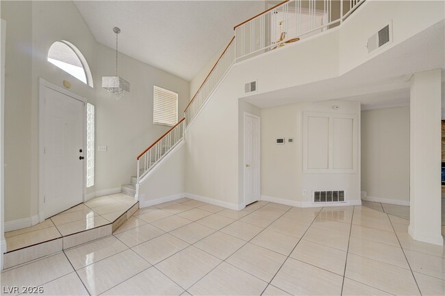 Building Photo - 2616 Camphor Tree St