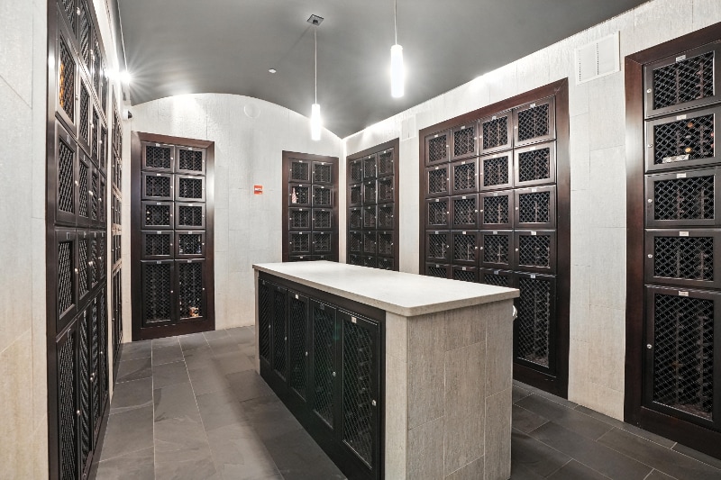 Building Photo - 438 W Huron St