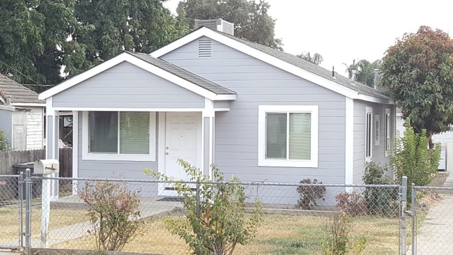 Building Photo - 1621 Hobson Ave