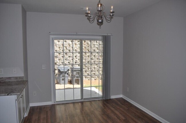 Building Photo - 940 Prestwyck Ct