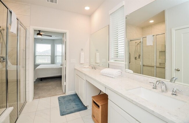 Building Photo - 28739 Tara Ridge Ct