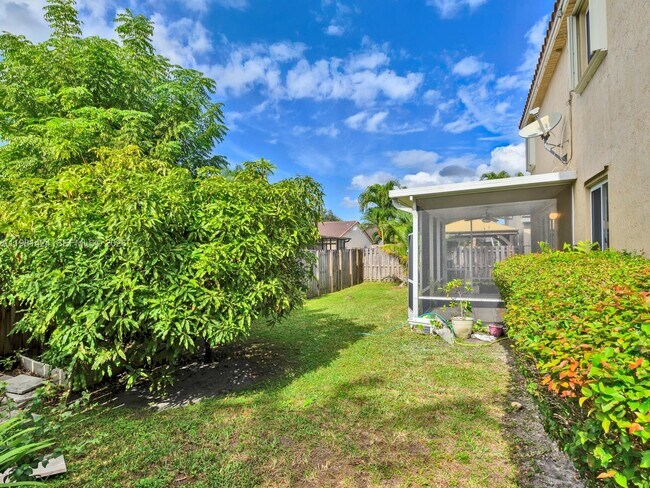 Building Photo - 1663 E Harmony Lake Cir