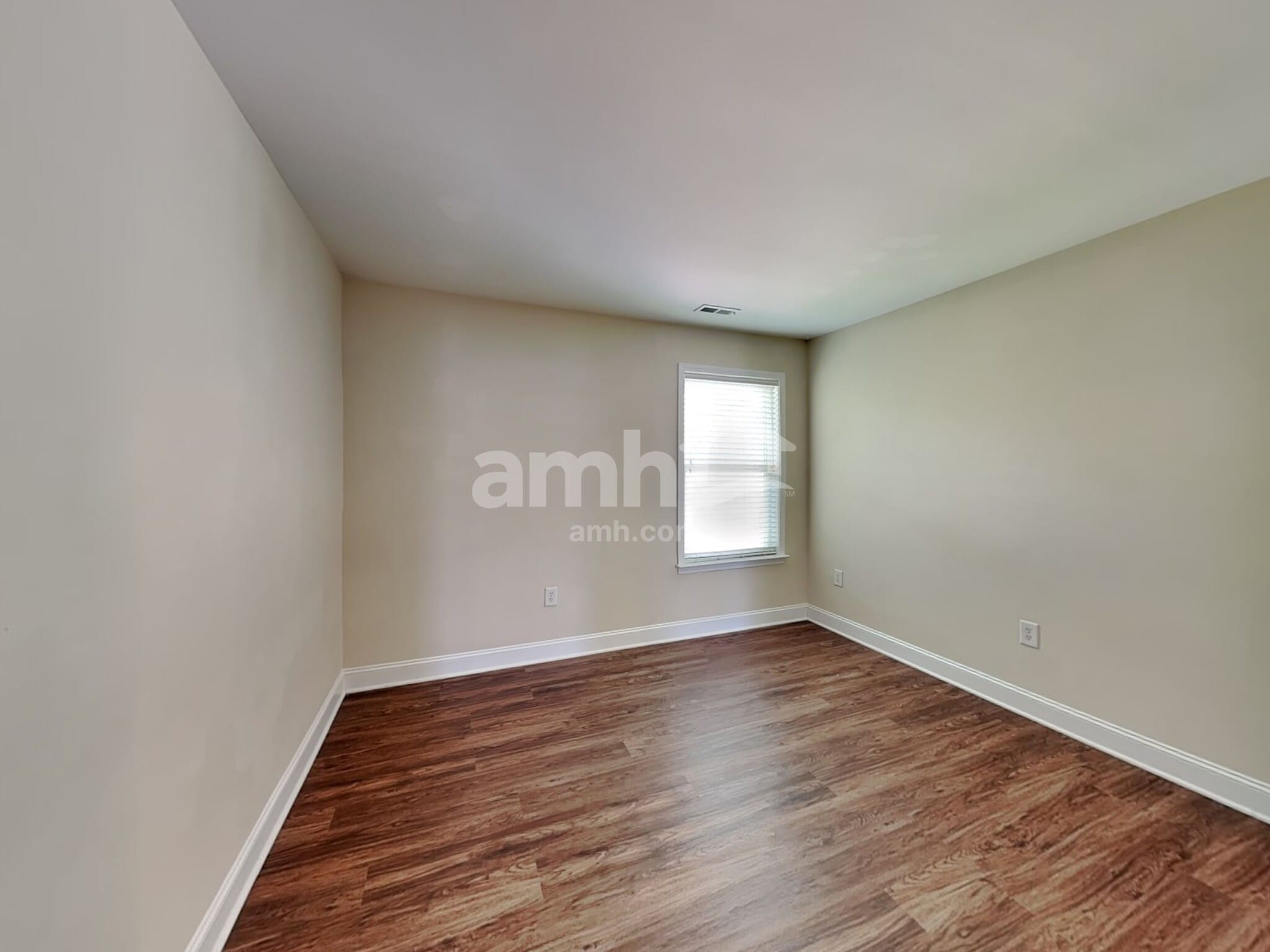 Building Photo - 419 Annaberg Ln