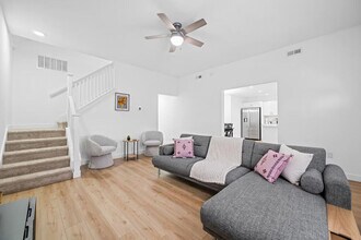 Building Photo - 1019 Central Ave