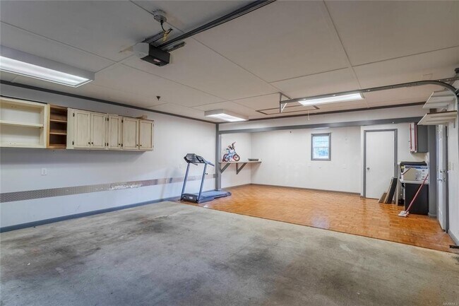 Building Photo - 149 Ledyard Dr